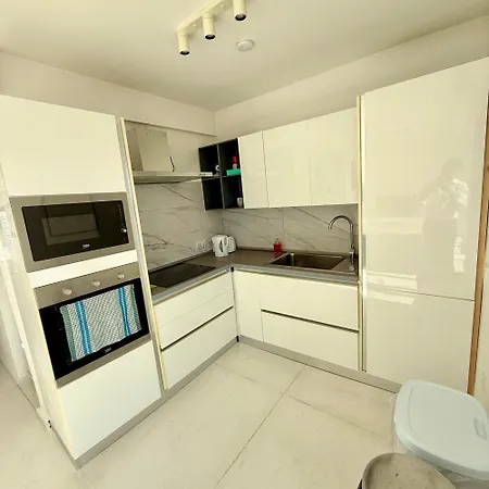 Valletta View With Mspa Jacuzzi On Terrace & Seaview Penthouse 아파트 그지라