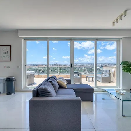 Panoramic & Jacuzzi Sliema Penthouse Gzira
