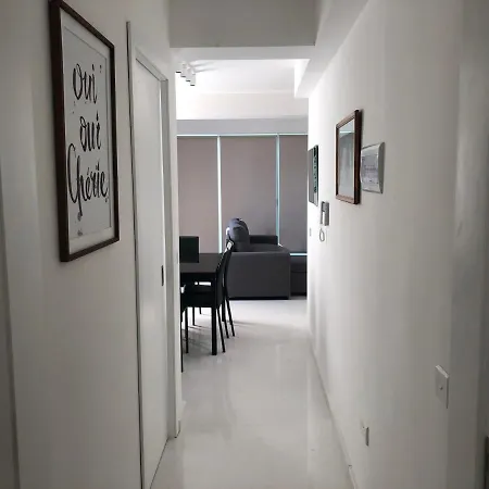 Panoramic & Jacuzzi Sliema Penthouse Apartman *