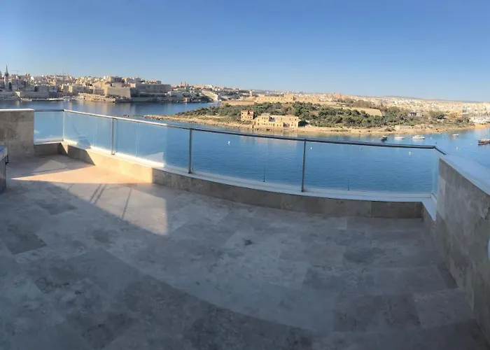 Valletta View With Mspa Jacuzzi On Terrace & Seaview Penthouse