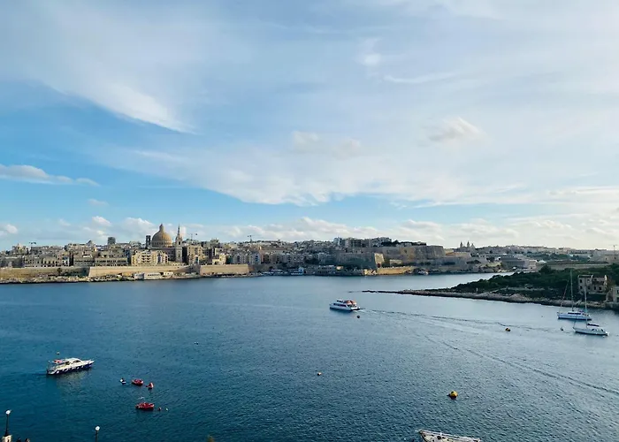 Valletta View With Mspa Jacuzzi On Terrace & Seaview Penthouse 公寓 *
